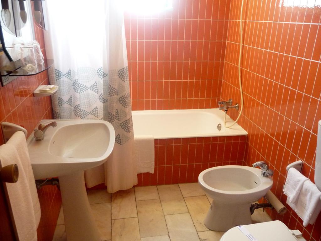 Hotel Tamargueira Figueira da Foz Chambre photo