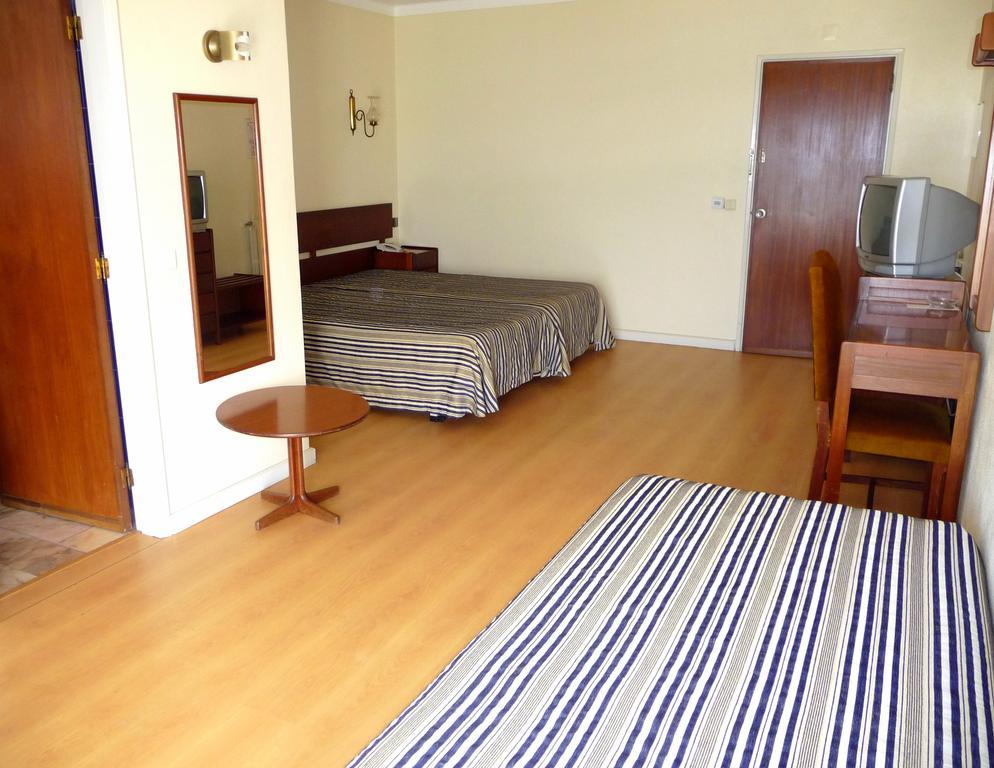 Hotel Tamargueira Figueira da Foz Chambre photo