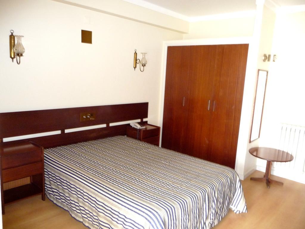 Hotel Tamargueira Figueira da Foz Chambre photo
