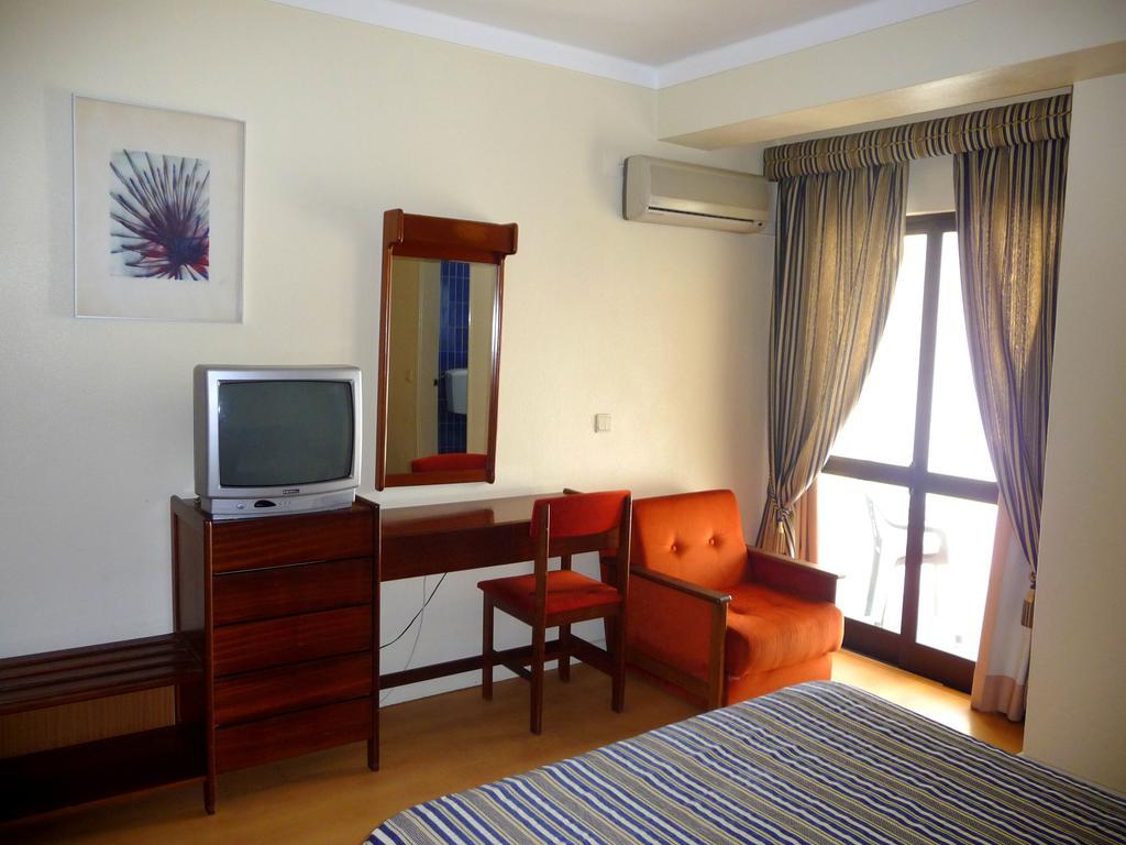 Hotel Tamargueira Figueira da Foz Chambre photo